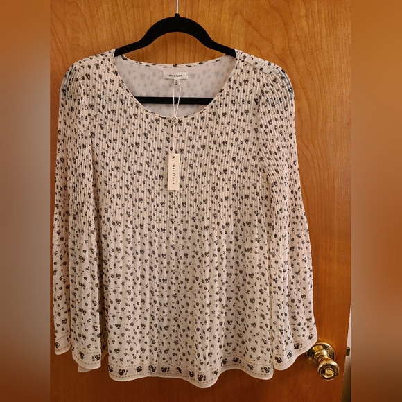 Max Studio Tops - Max Studio long sleeve blouse